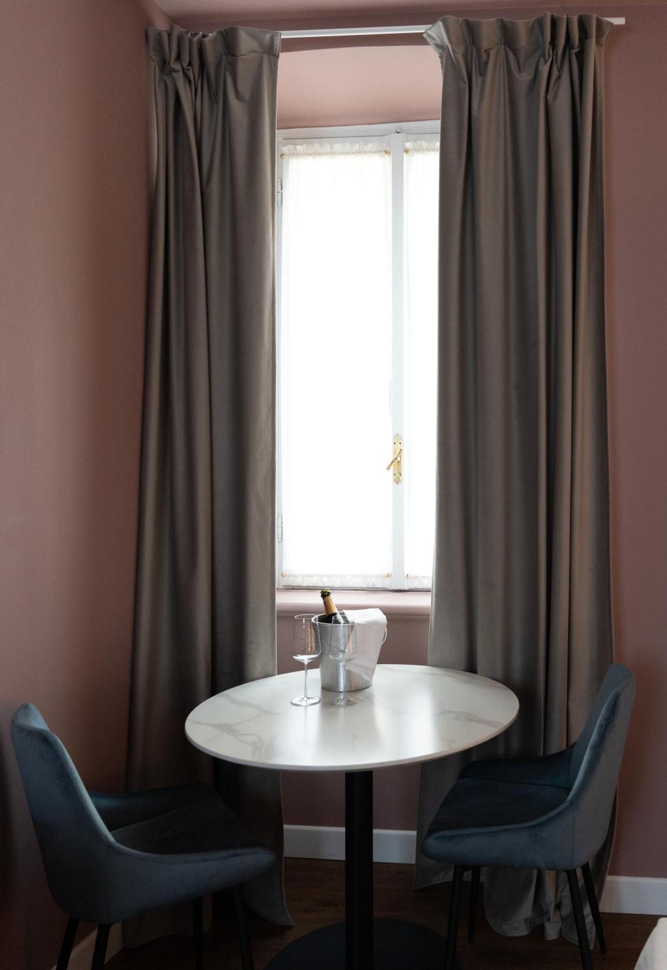 Caffe Delle Rose Les Chambres Verbania Ngoại thất bức ảnh